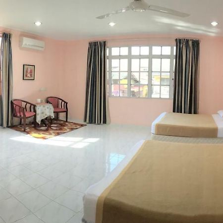 Mikraj Hotel Kuala Besut Екстериор снимка