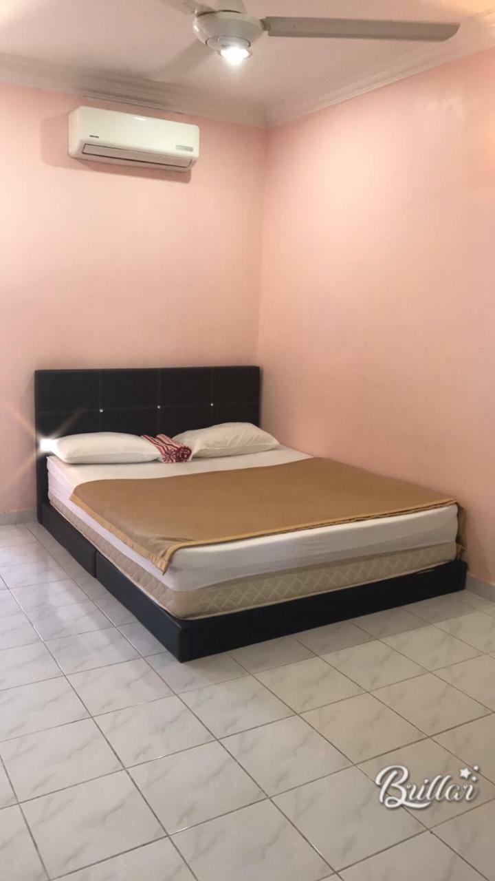 Mikraj Hotel Kuala Besut Екстериор снимка