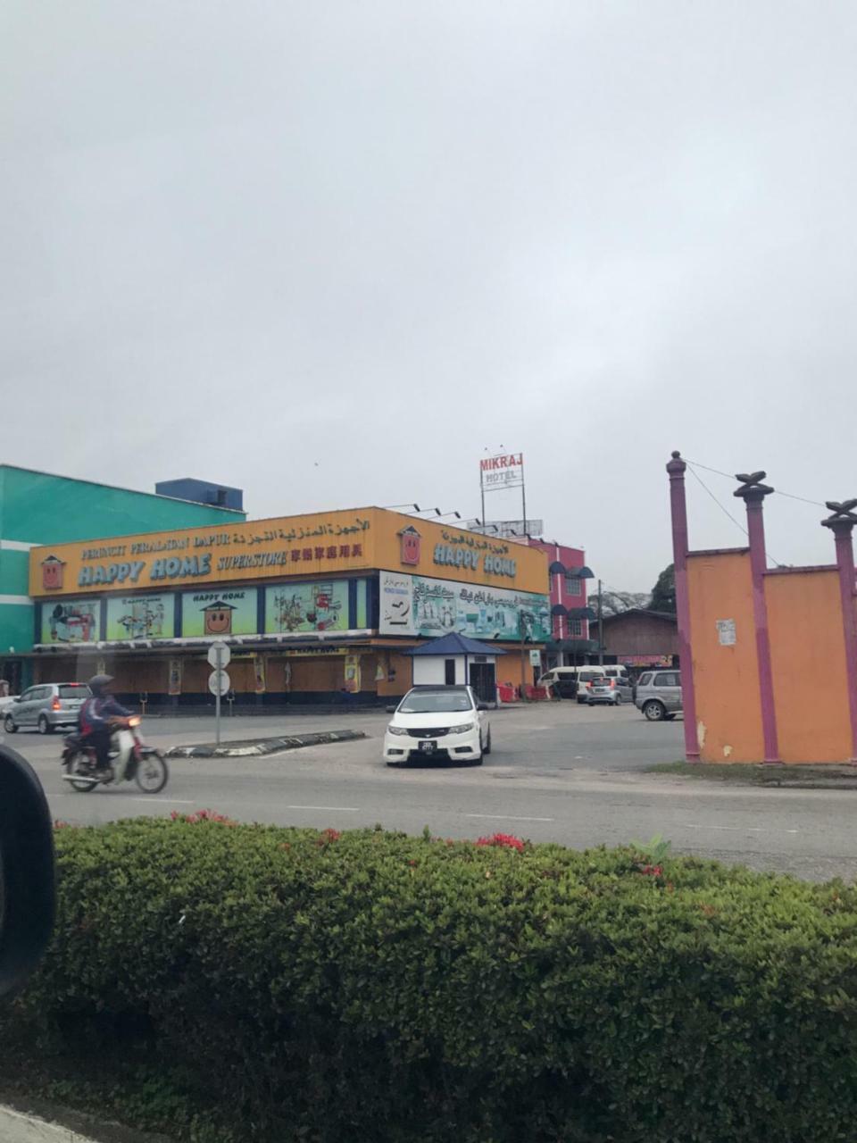 Mikraj Hotel Kuala Besut Екстериор снимка